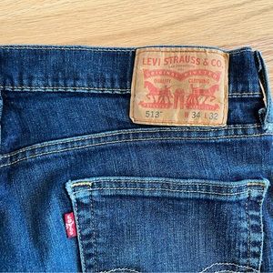 Levi 513 dark wash jeans W34 L32